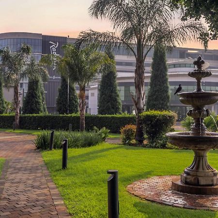 Radisson Hotel And Convention Centre Or Tambo Airport Johannesburg Luaran gambar