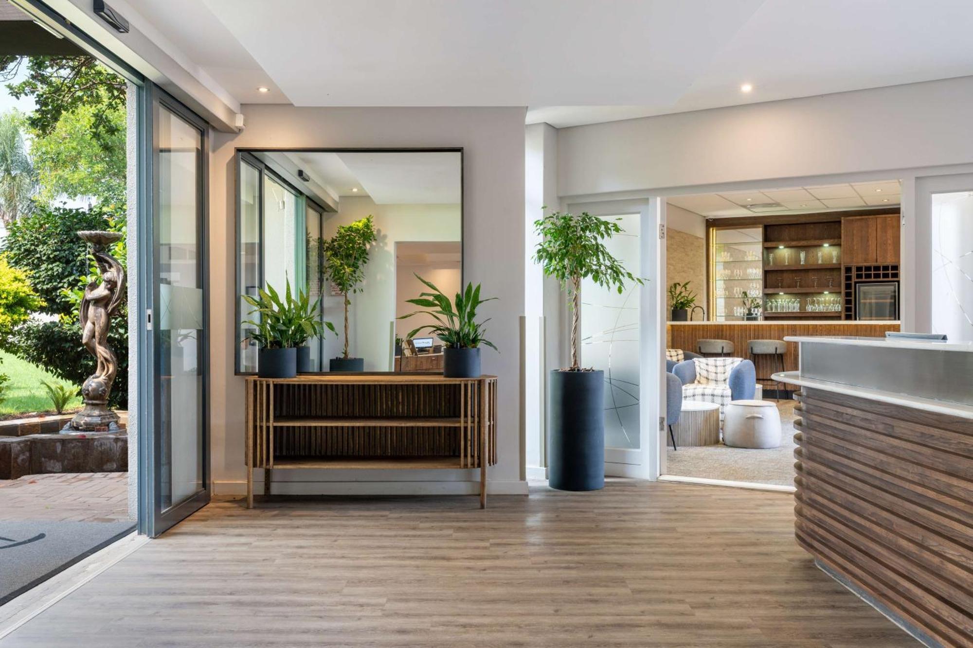 Radisson Hotel And Convention Centre Or Tambo Airport Johannesburg Luaran gambar